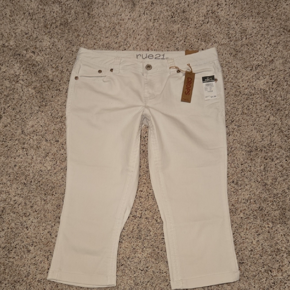 RUE 21 White Denim Crops NEW Sequin Flap Pockets Jr-Miss 11/12
